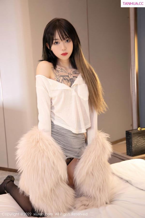 小奶瓶呜呜  [XiuRen]高清写真图 2022.01.10 No.4441 奶瓶第13张图片